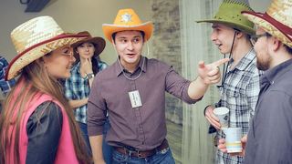 Questoria «A Secret Party»